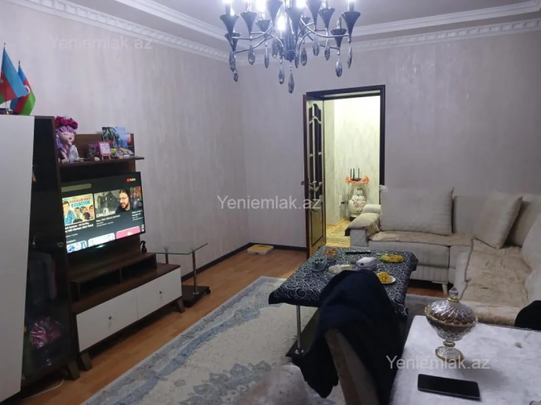 Satılır 3 otaqlı köhnə tikili 70 m²