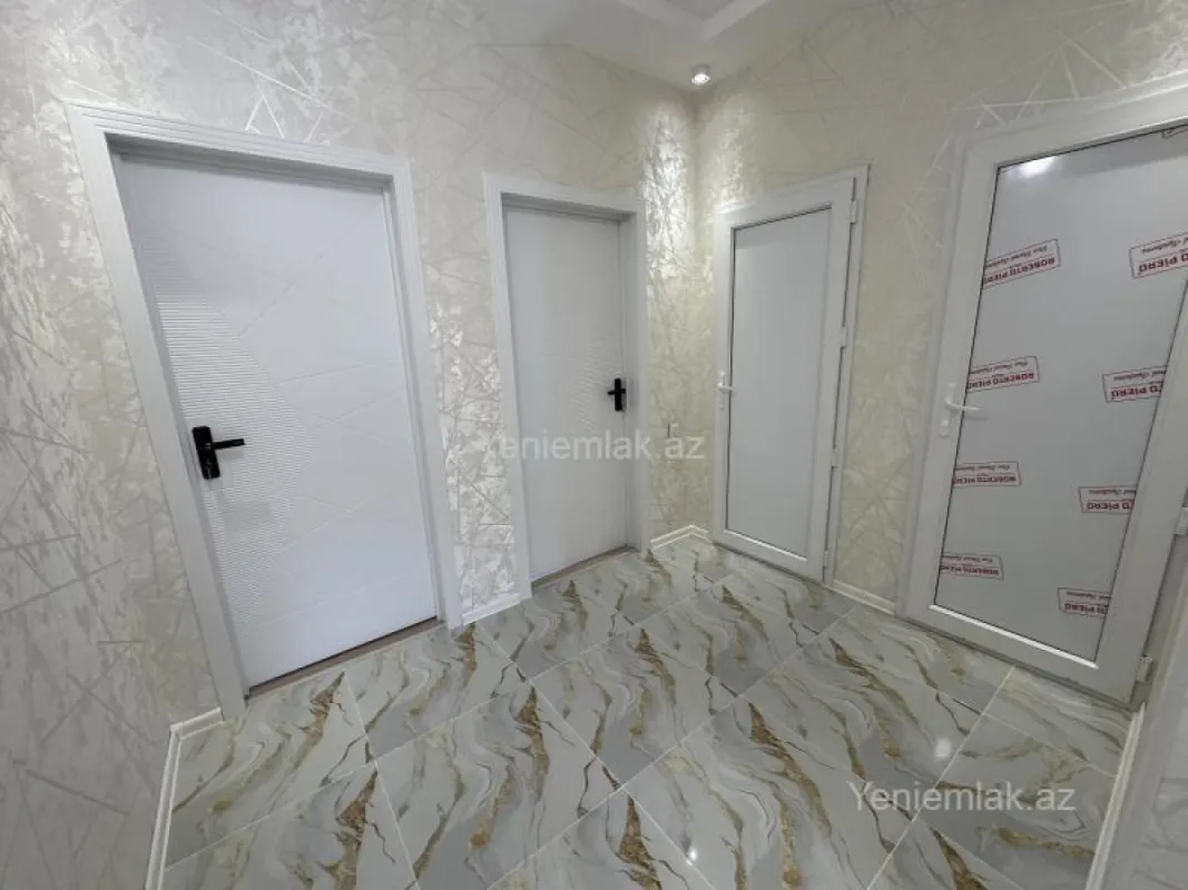 Satılır 4 otaqlı həyət evi 130 m²