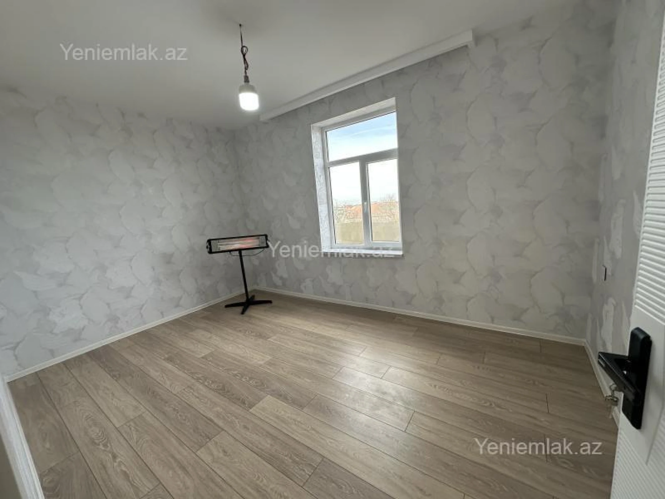 Satılır 4 otaqlı həyət evi 130 m²