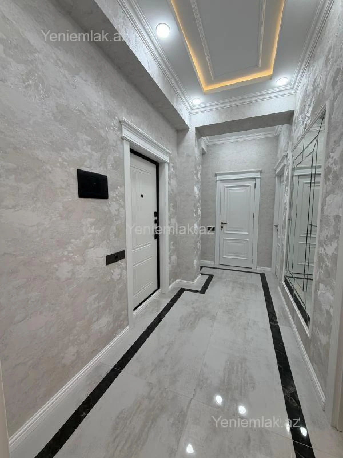 Satılır 2 otaqlı yeni tikili 70 m²