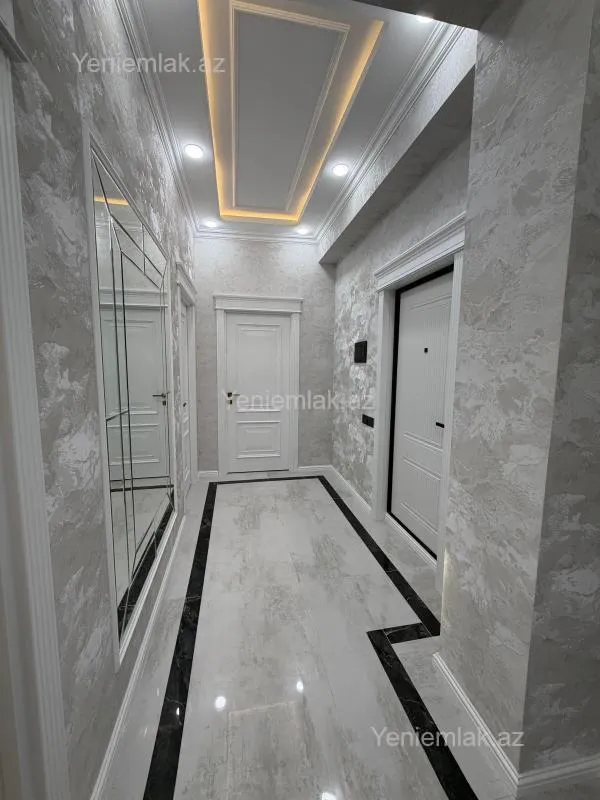 Satılır 2 otaqlı yeni tikili 70 m²