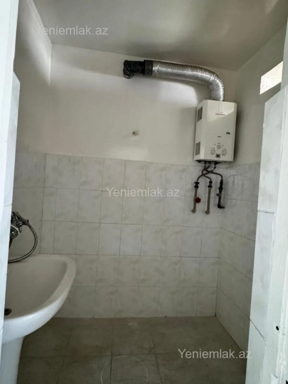 Satılır 3 otaqlı köhnə tikili 69 m²