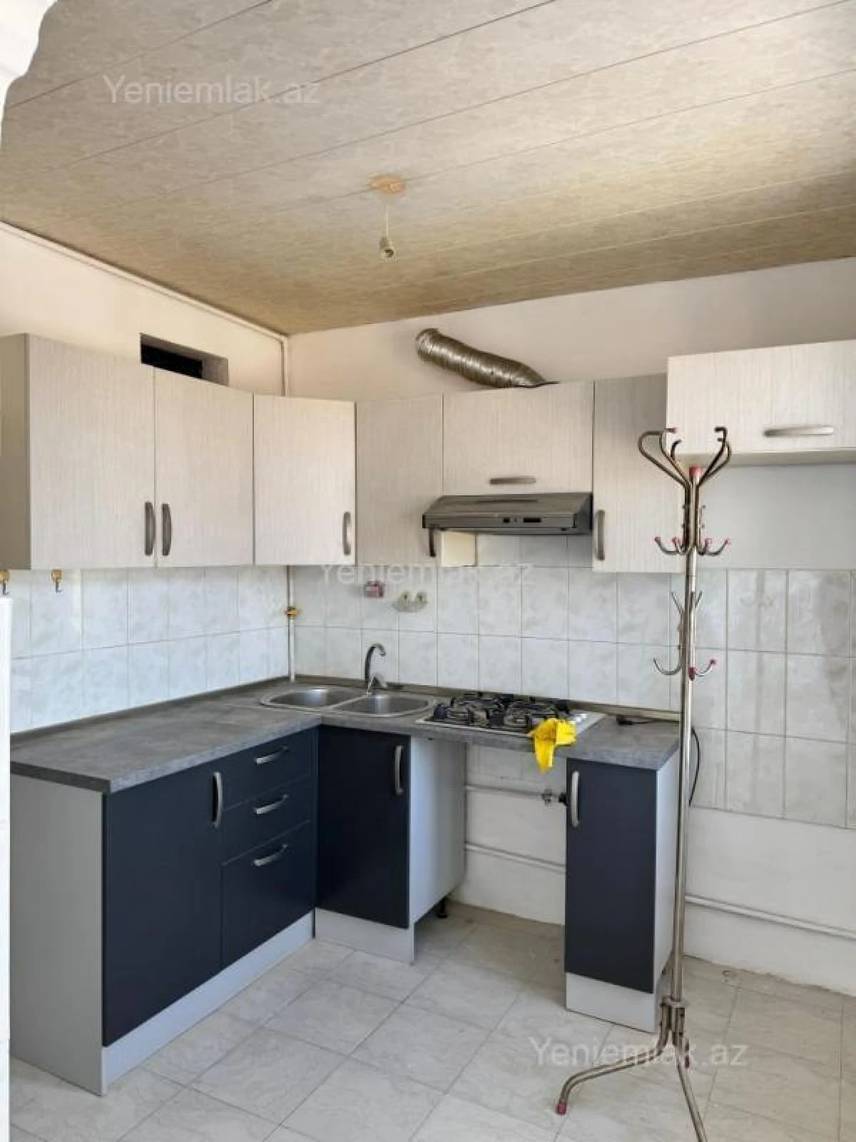 Satılır 3 otaqlı köhnə tikili 69 m²
