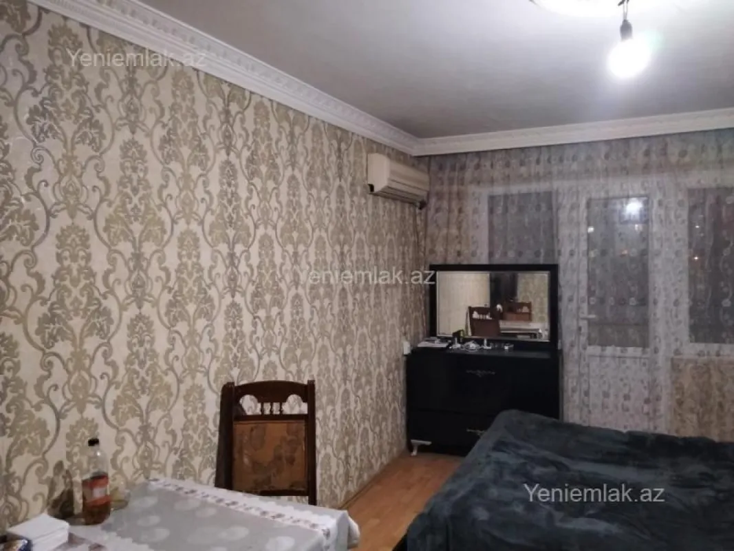 Satılır 1 otaqlı köhnə tikili 31 m²