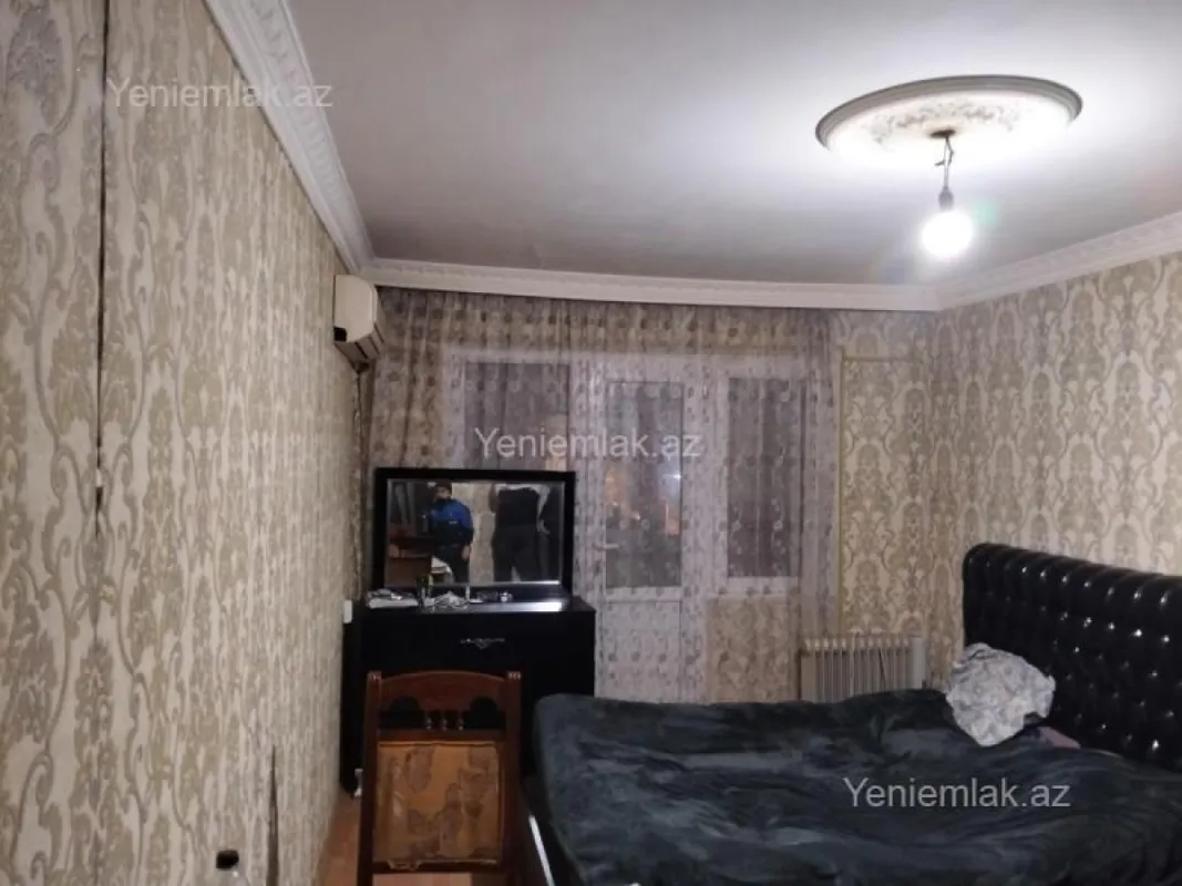 Satılır 1 otaqlı köhnə tikili 31 m²