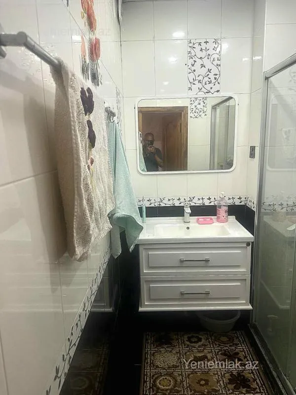 Satılır 5 otaqlı köhnə tikili 120 m²