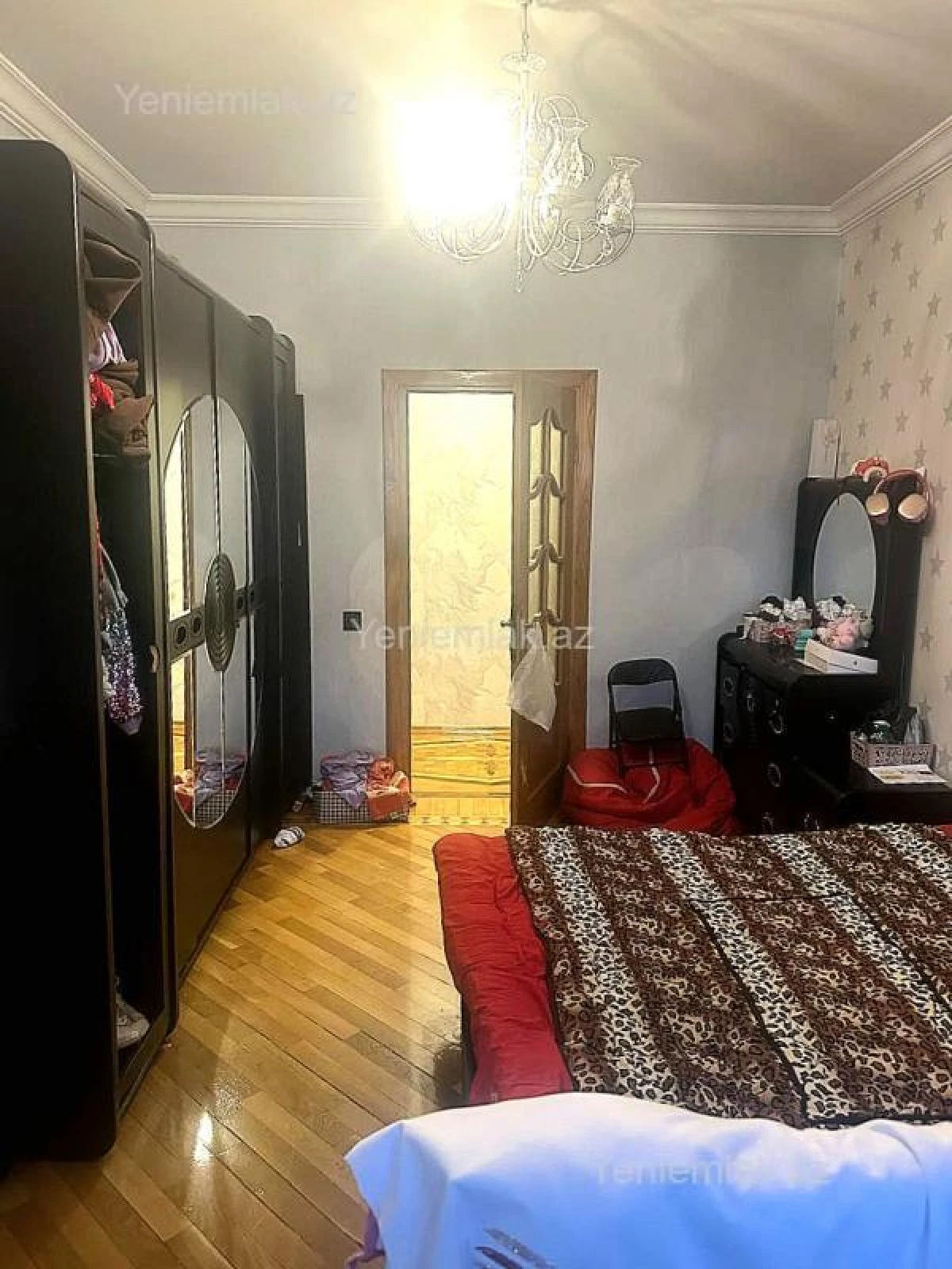 Satılır 5 otaqlı köhnə tikili 120 m²