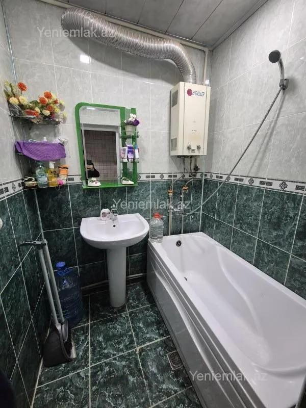 Satılır 3 otaqlı köhnə tikili 65 m²