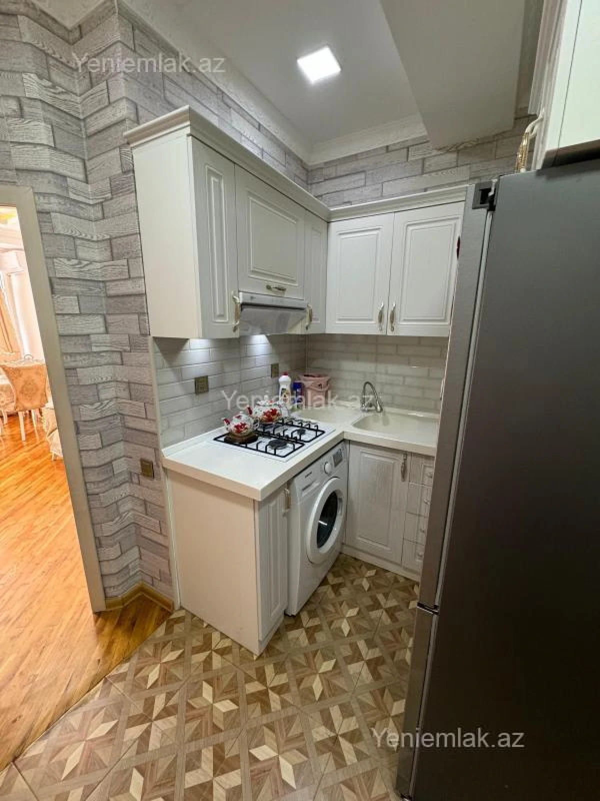 Satılır 3 otaqlı yeni tikili 54 m²