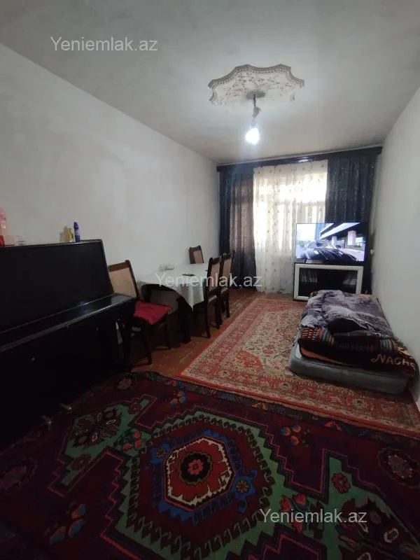 Satılır 2 otaqlı köhnə tikili 38 m²