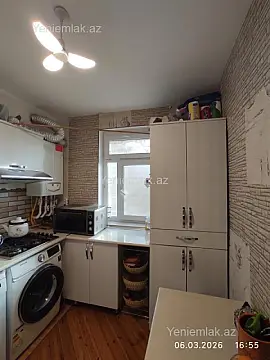 Satılır 2 otaqlı köhnə tikili 54 m²