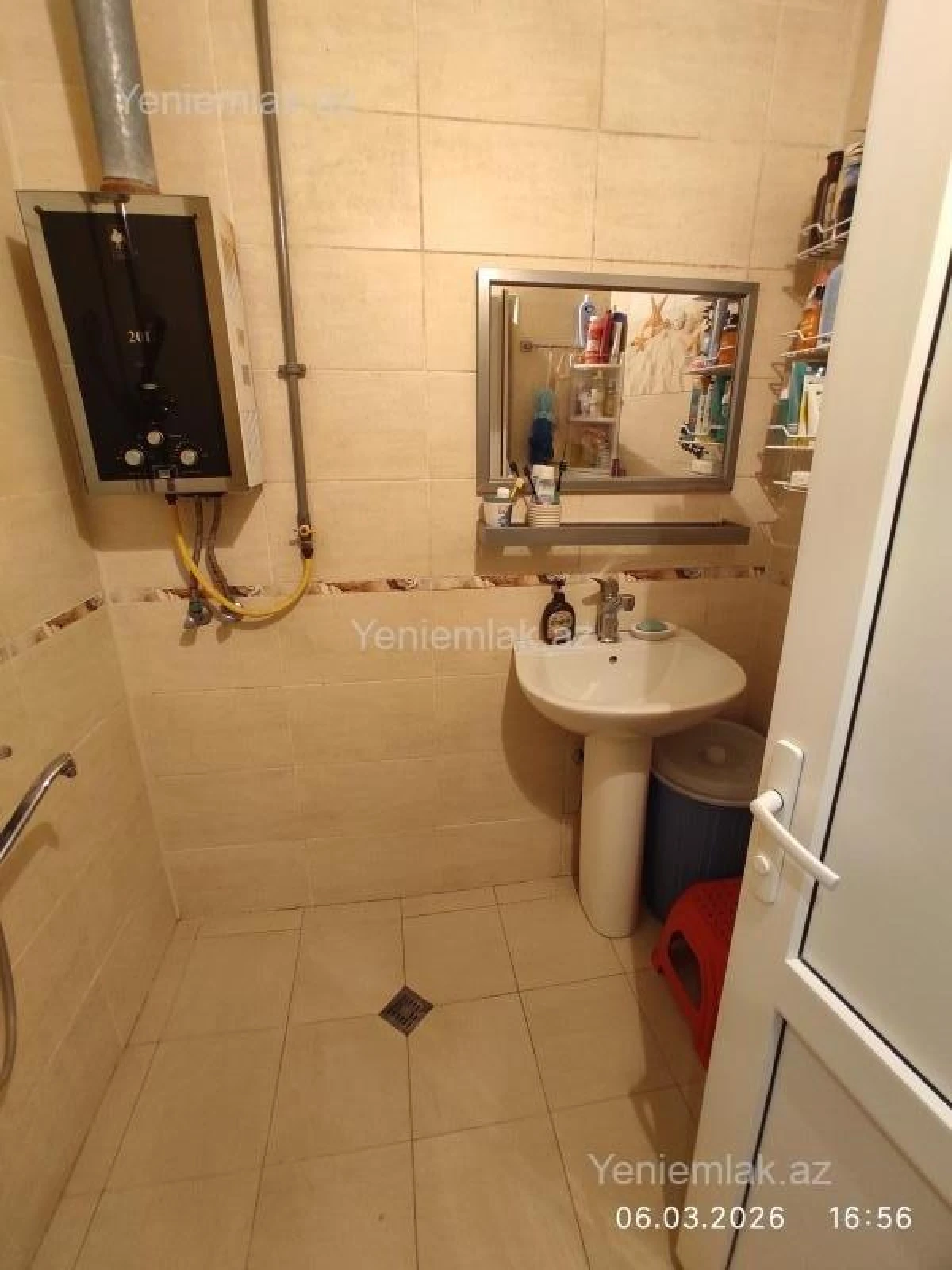 Satılır 2 otaqlı köhnə tikili 54 m²