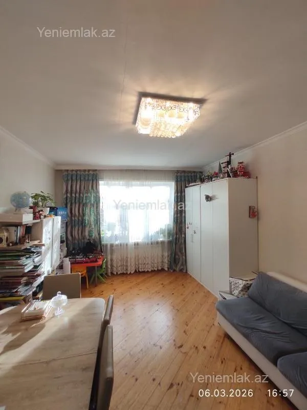Satılır 2 otaqlı köhnə tikili 54 m²