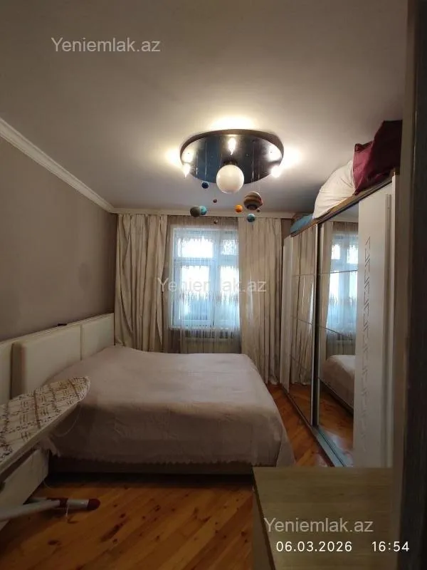 Satılır 2 otaqlı köhnə tikili 54 m²