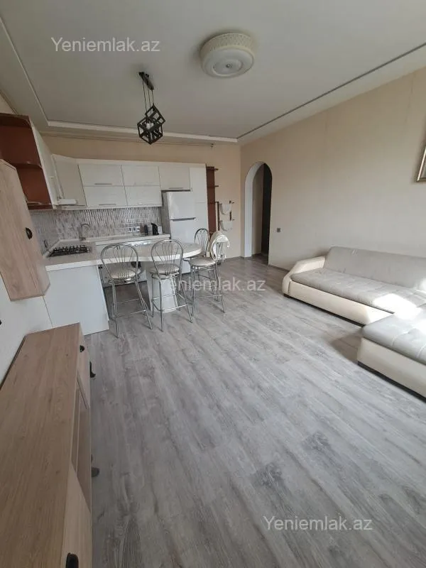 Satılır 3 otaqlı yeni tikili 79 m²