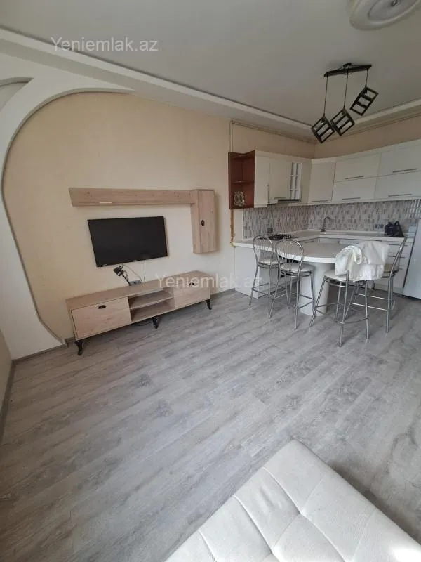 Satılır 3 otaqlı yeni tikili 79 m²