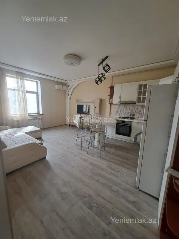 Satılır 3 otaqlı yeni tikili 79 m²