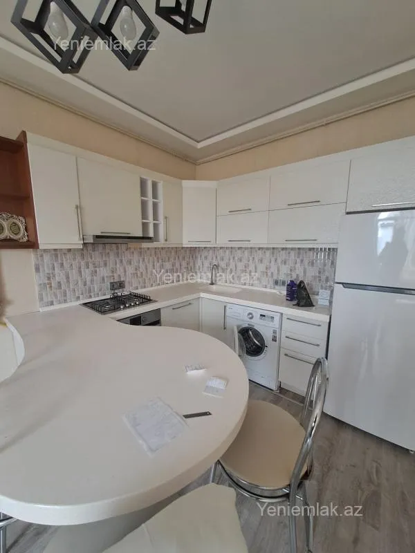 Satılır 3 otaqlı yeni tikili 79 m²