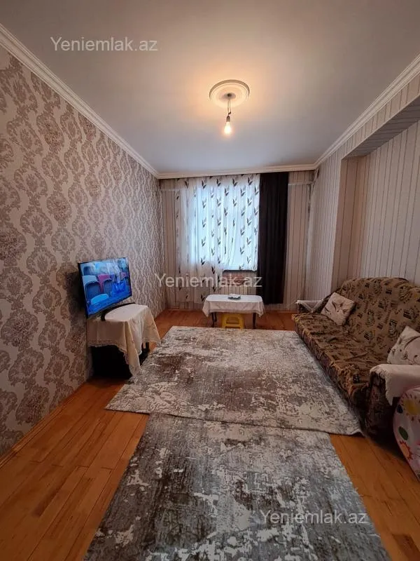 Satılır 3 otaqlı yeni tikili 82 m²