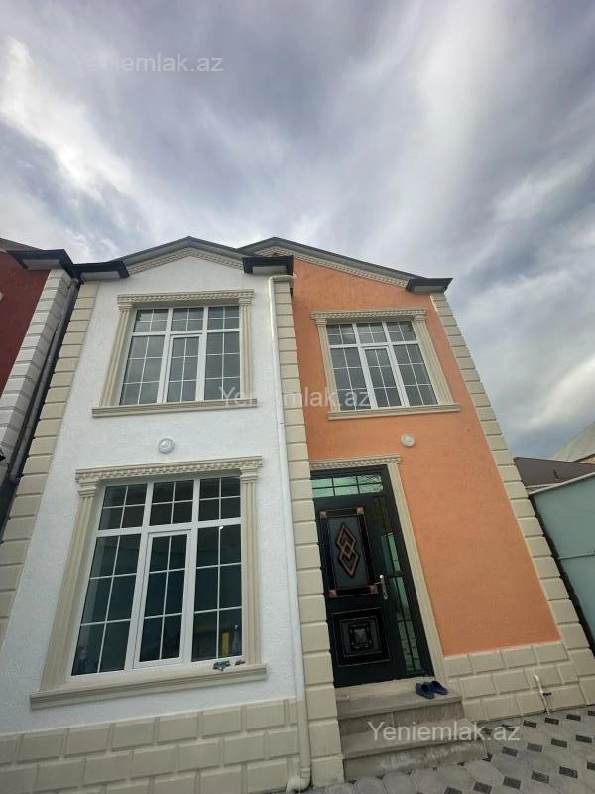 Satılır 4 otaqlı həyət evi 140 m²