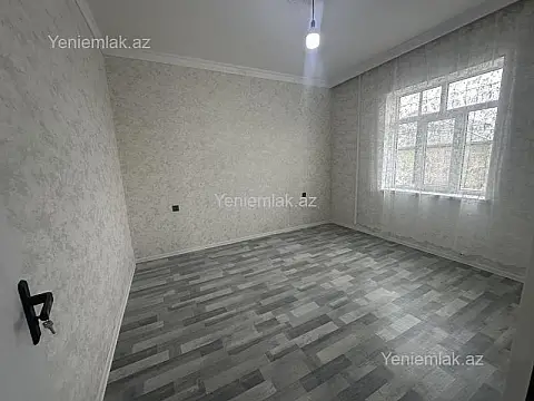 Satılır 4 otaqlı həyət evi 140 m²