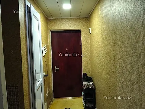 Satılır 1 otaqlı köhnə tikili 33 m²