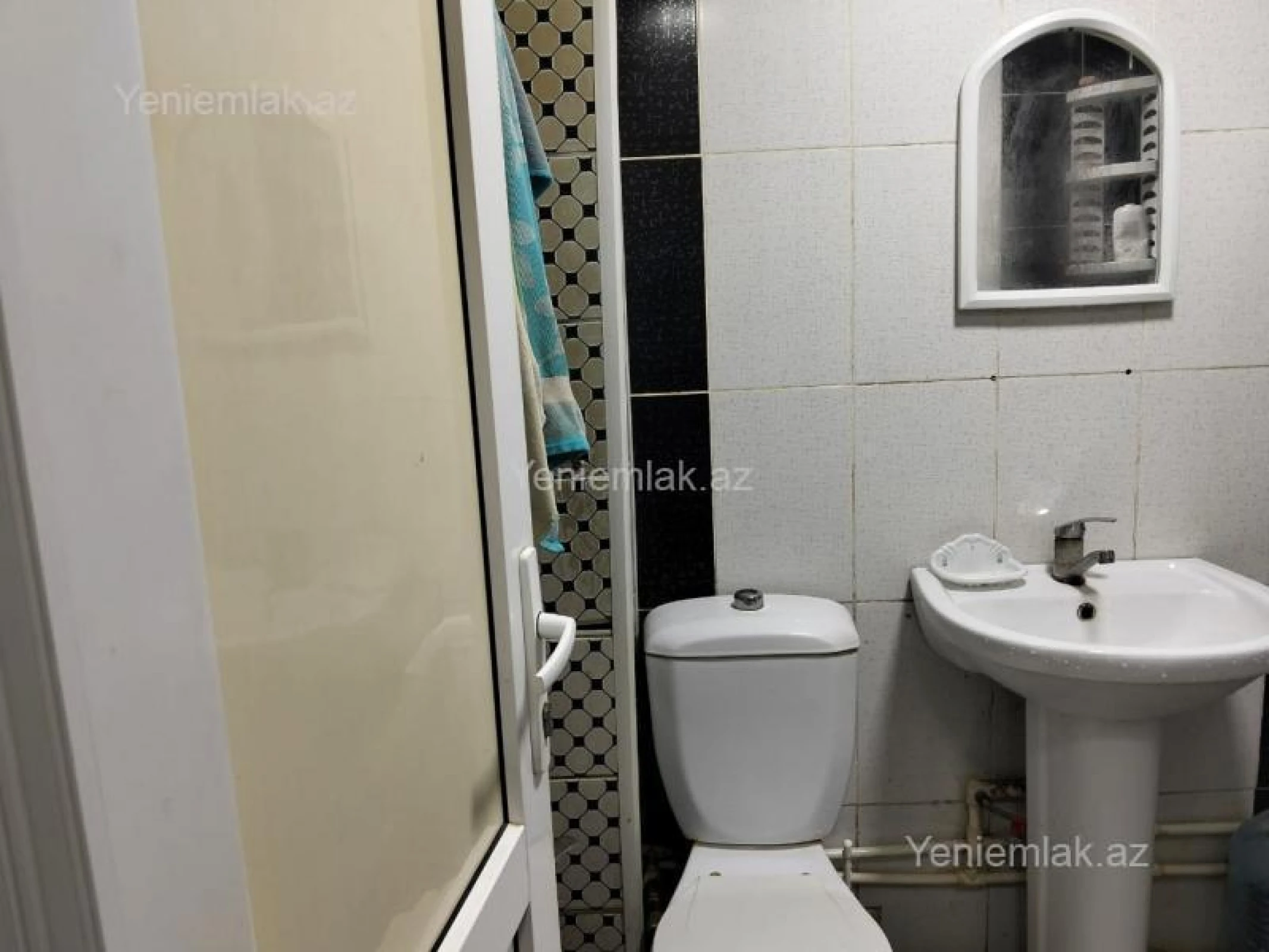 Satılır 1 otaqlı köhnə tikili 33 m²