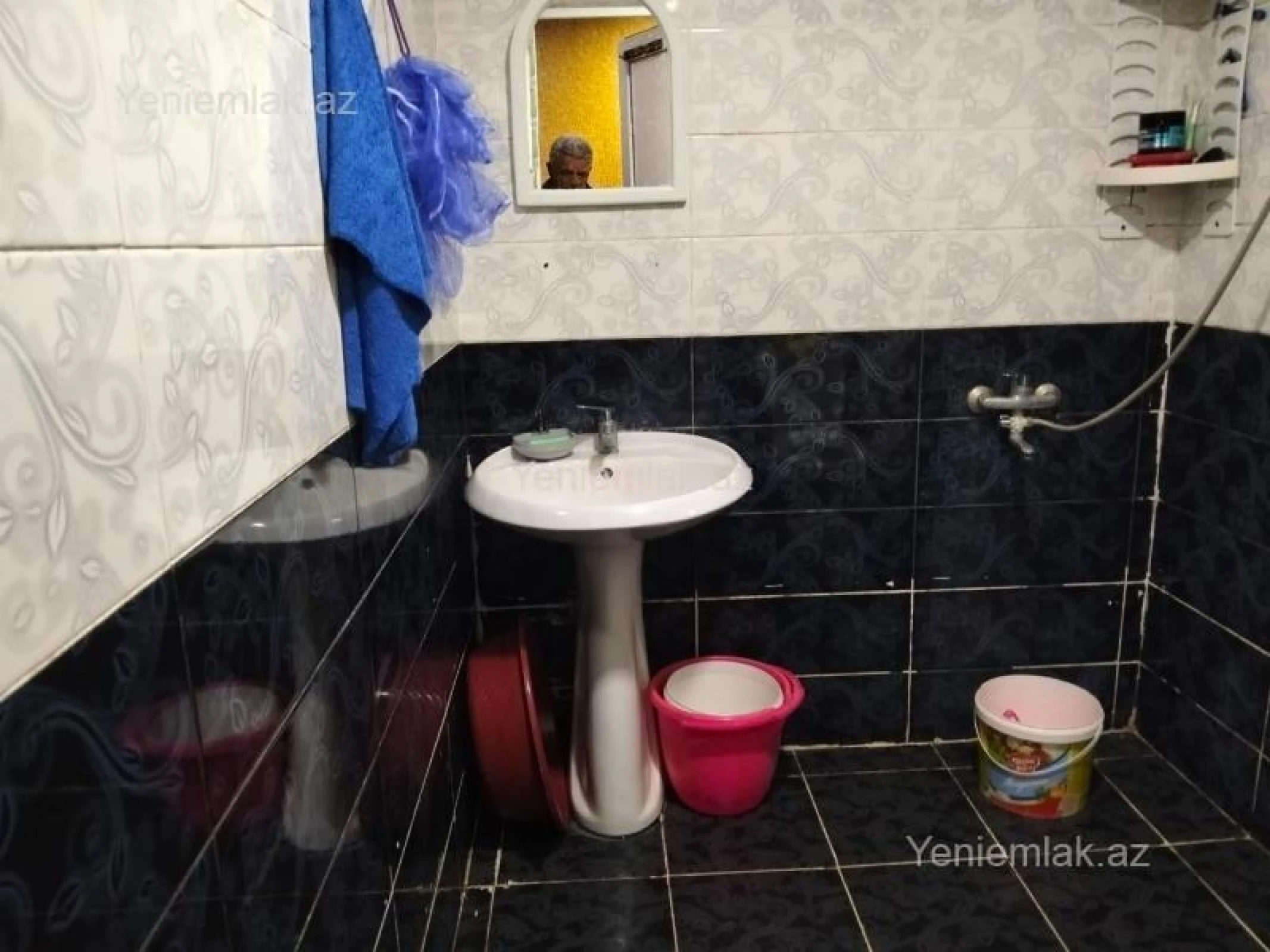 Satılır 1 otaqlı köhnə tikili 33 m²