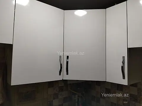 Satılır 1 otaqlı köhnə tikili 33 m²