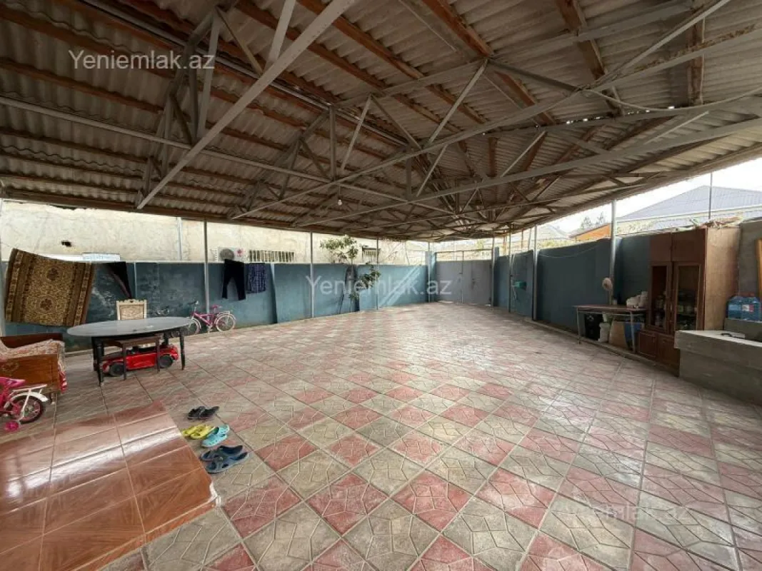 Satılır 3 otaqlı həyət evi 130 m²