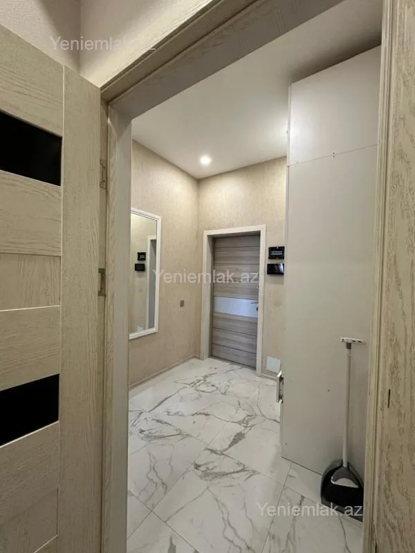 Satılır 3 otaqlı yeni tikili 65 m²