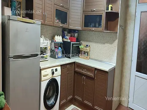 Satılır 2 otaqlı köhnə tikili 55 m²