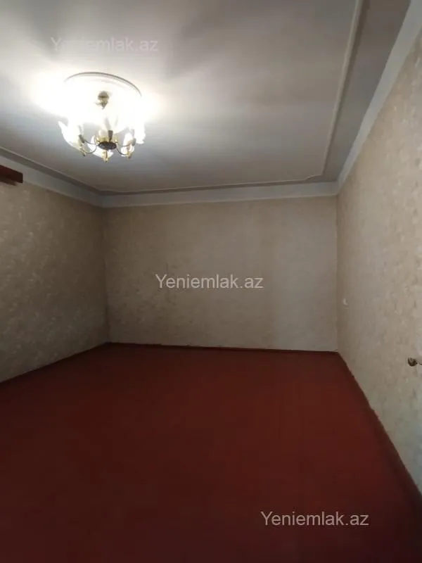 Satılır 2 otaqlı köhnə tikili 55 m²