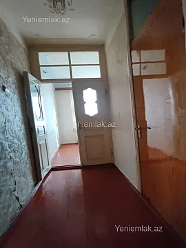 Satılır 2 otaqlı köhnə tikili 55 m²