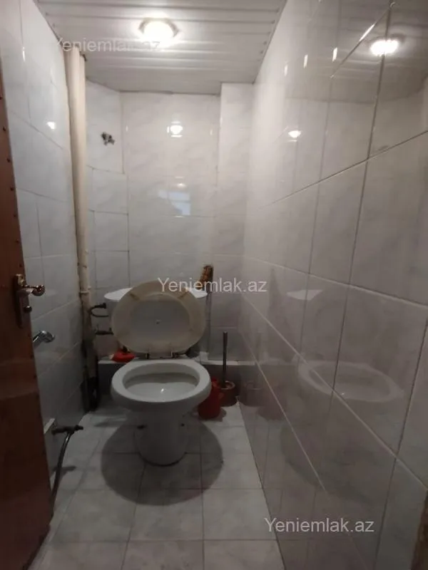 Satılır 2 otaqlı köhnə tikili 55 m²