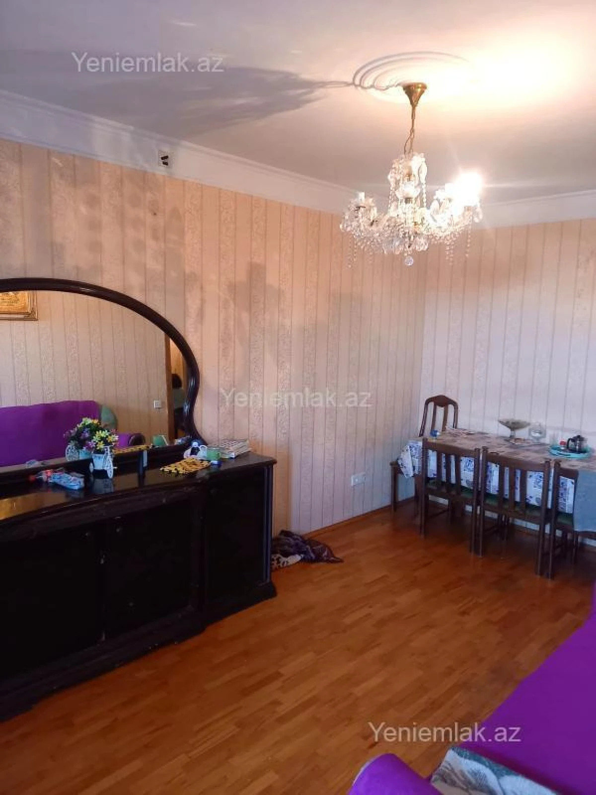 Satılır 2 otaqlı köhnə tikili 60 m²