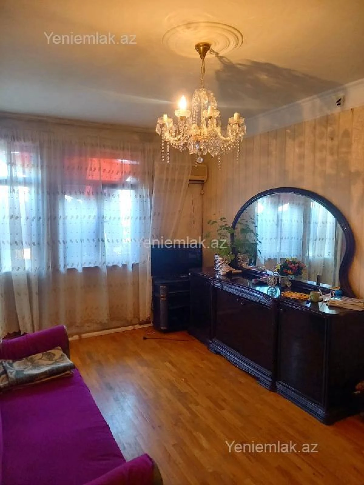 Satılır 2 otaqlı köhnə tikili 60 m²