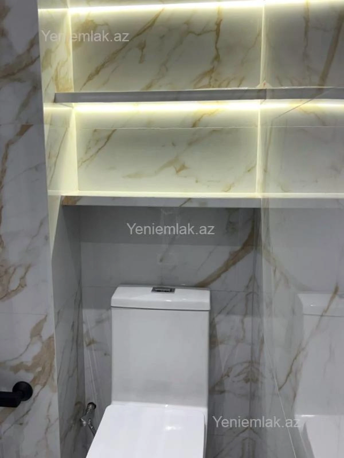 Satılır 3 otaqlı köhnə tikili 105 m²