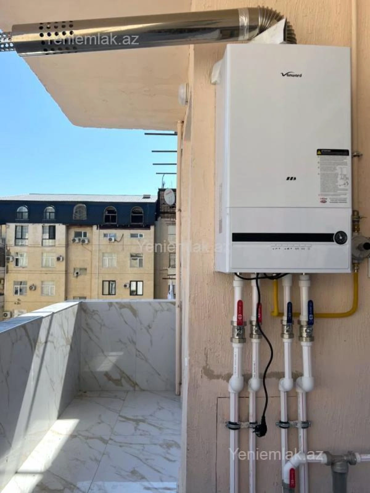 Satılır 3 otaqlı köhnə tikili 105 m²