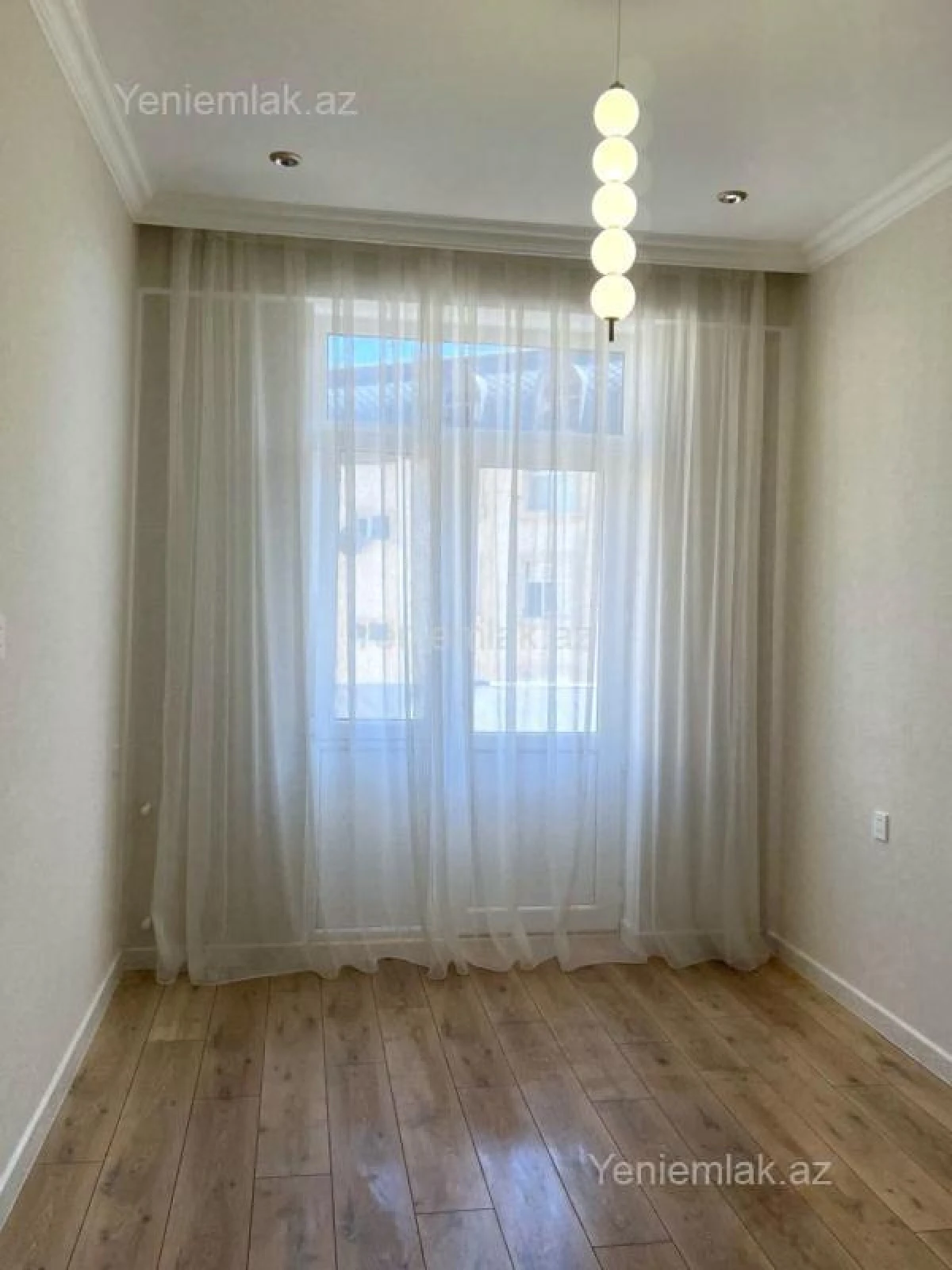 Satılır 3 otaqlı köhnə tikili 105 m²