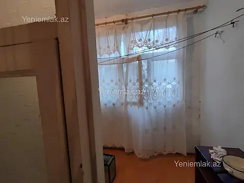 Satılır 3 otaqlı köhnə tikili 70 m²