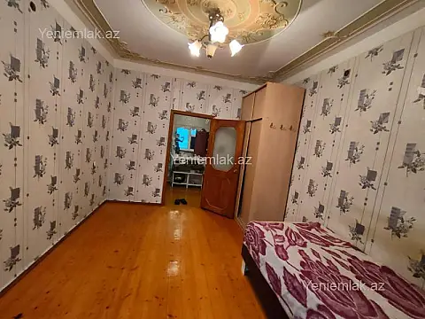 Satılır 3 otaqlı köhnə tikili 70 m²