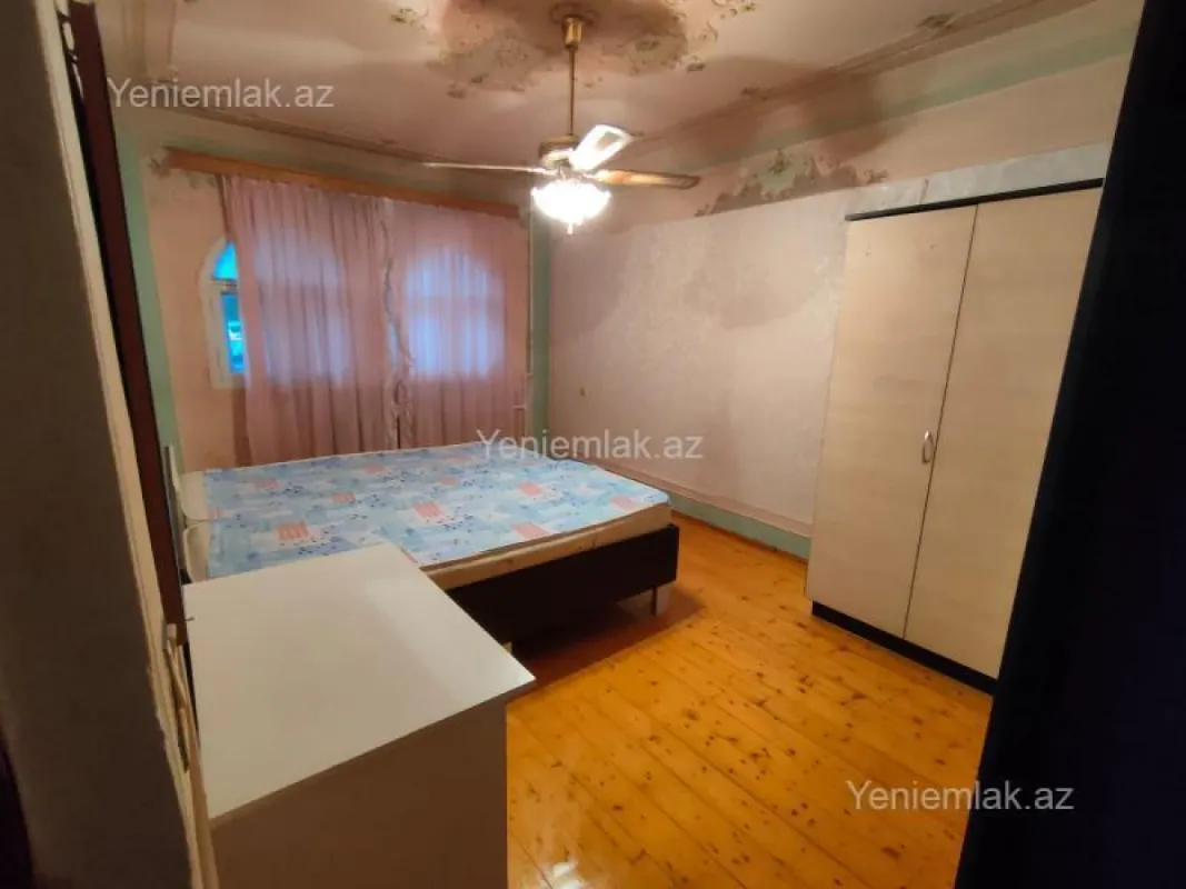 Satılır 3 otaqlı köhnə tikili 70 m²