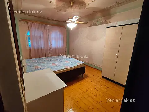 Satılır 3 otaqlı köhnə tikili 70 m²
