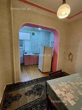 Satılır 3 otaqlı köhnə tikili 70 m²