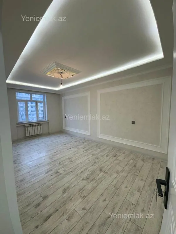 Satılır 2 otaqlı köhnə tikili 65 m²