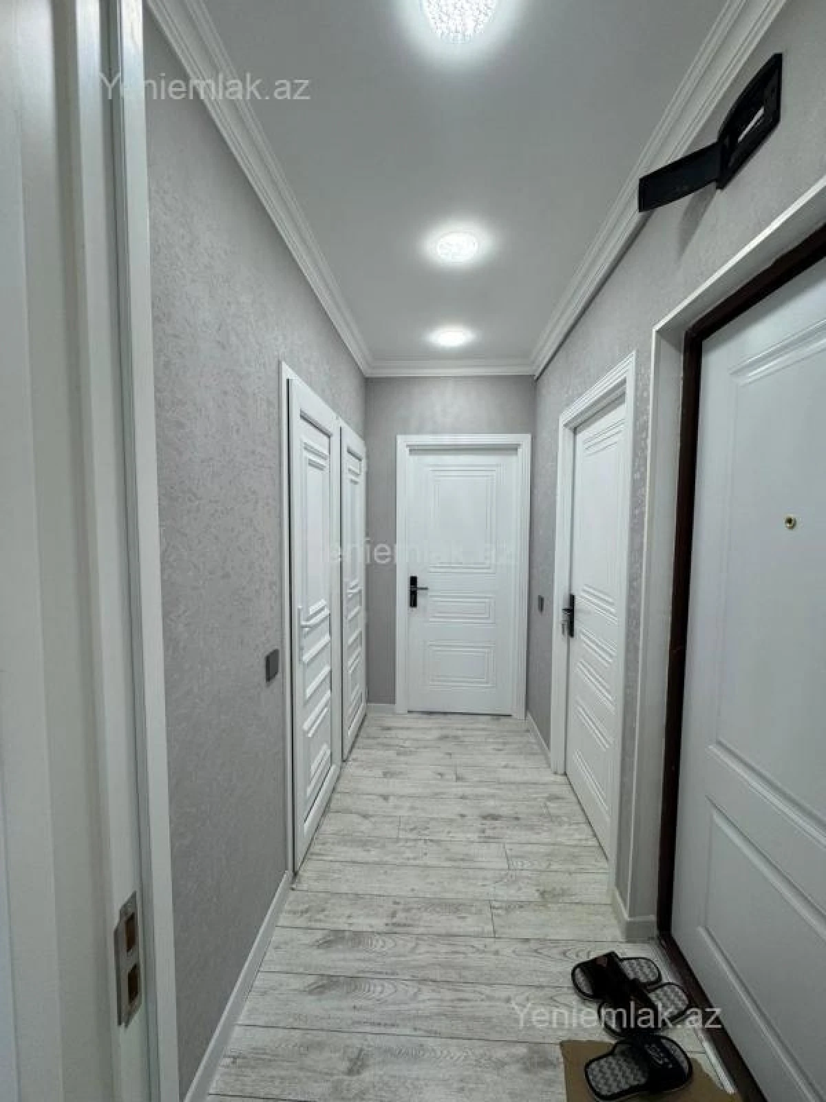 Satılır 2 otaqlı köhnə tikili 65 m²
