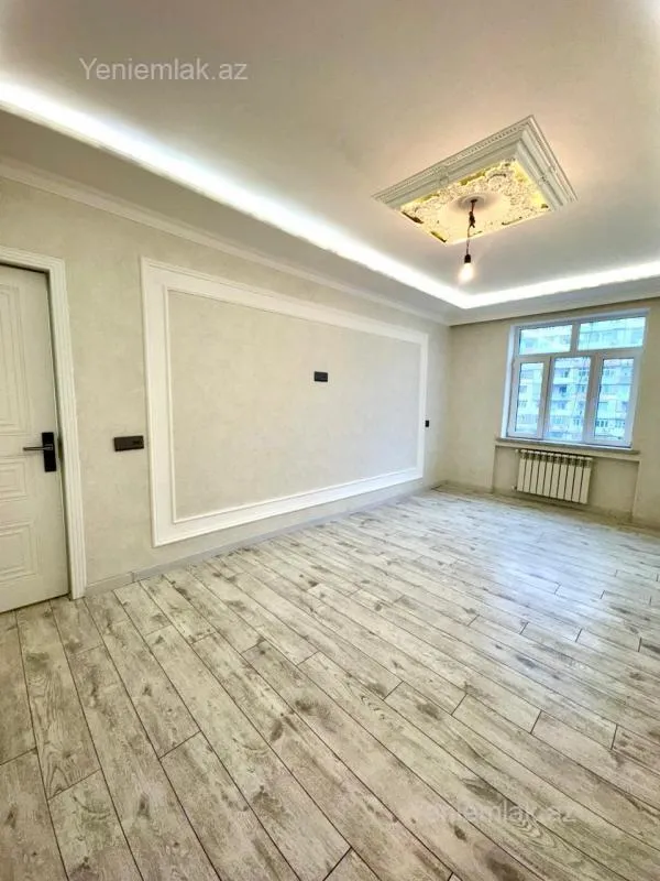 Satılır 2 otaqlı köhnə tikili 65 m²