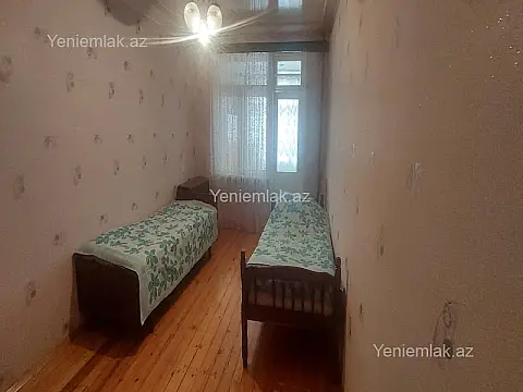 Satılır 5 otaqlı köhnə tikili 120 m²
