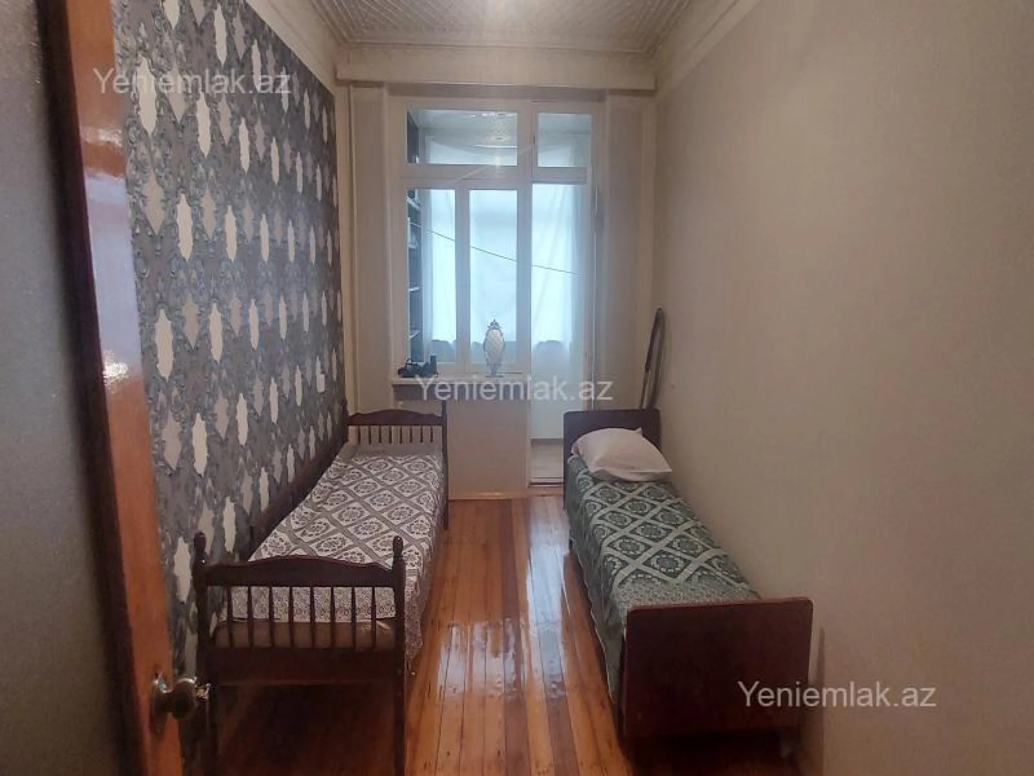 Satılır 5 otaqlı köhnə tikili 120 m²